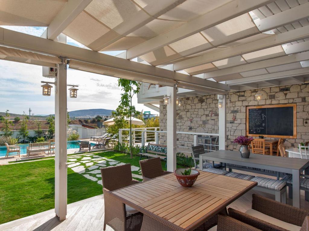 Ev Bharat Butique Hotel, Alacati Exterior photo