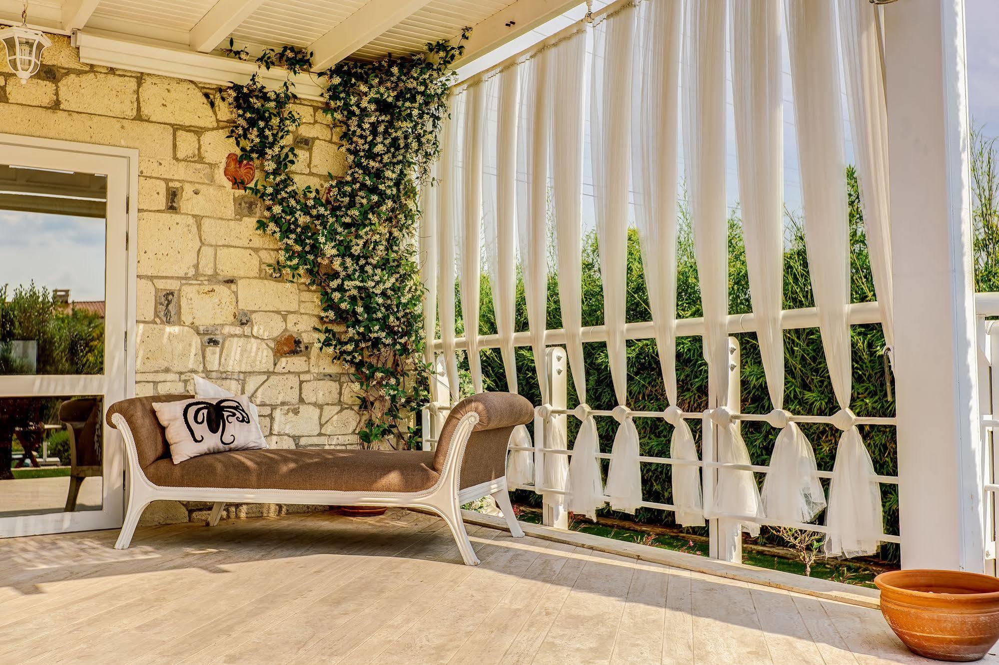 Ev Bharat Butique Hotel, Alacati Exterior photo