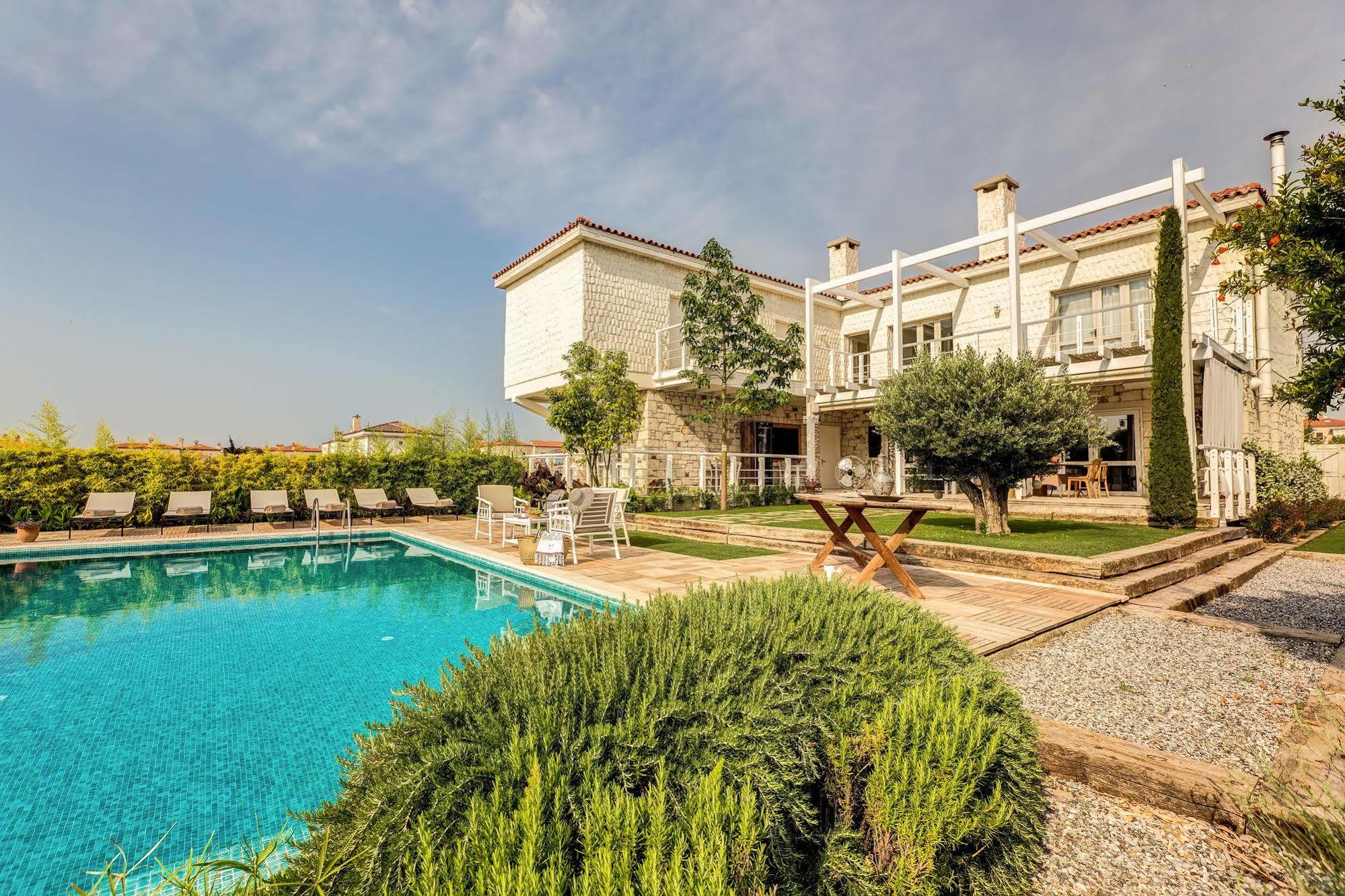Ev Bharat Butique Hotel, Alacati Exterior photo