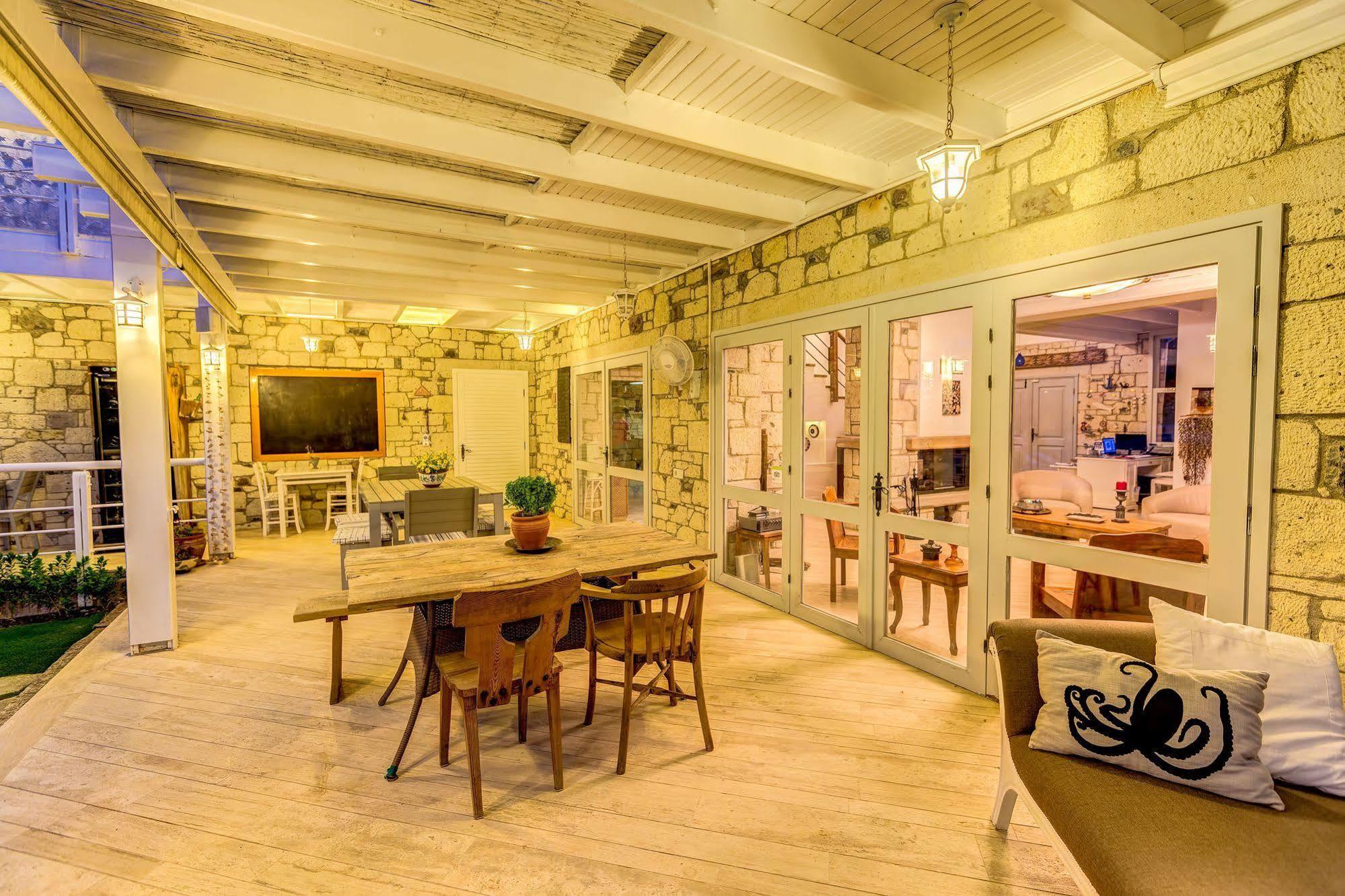 Ev Bharat Butique Hotel, Alacati Exterior photo